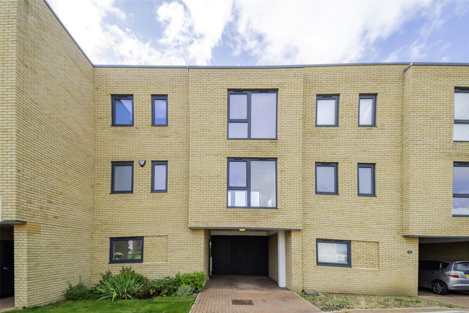 Southwell Drive, Trumpington, Cambridge, CB2 9DQ